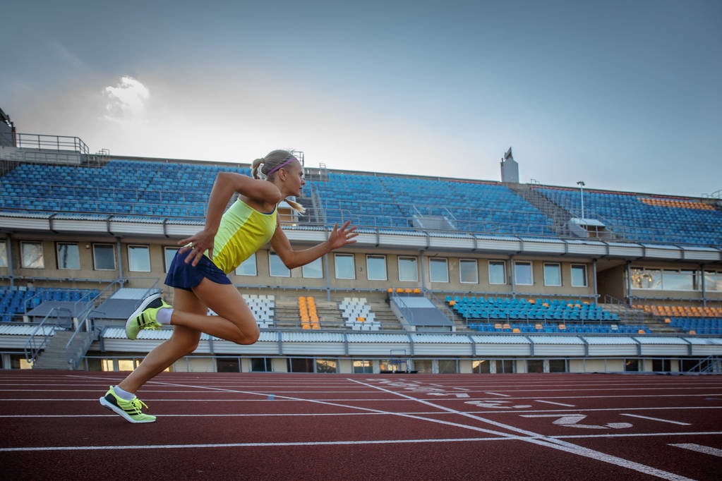 谁进欧冠16强？数据机构预测皇马晋级概率78.2%，曼城21.8%