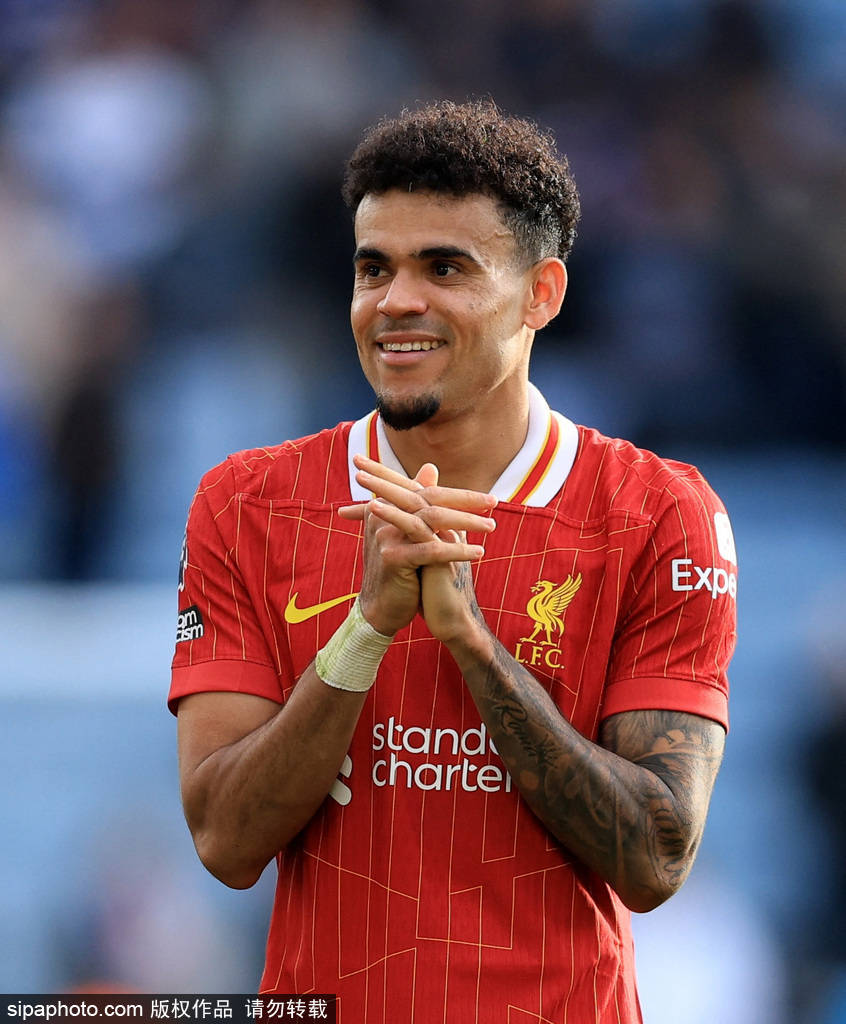 与球迷间的 与球迷间的